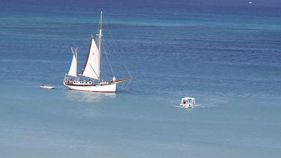 Sailing schooner in Aruba