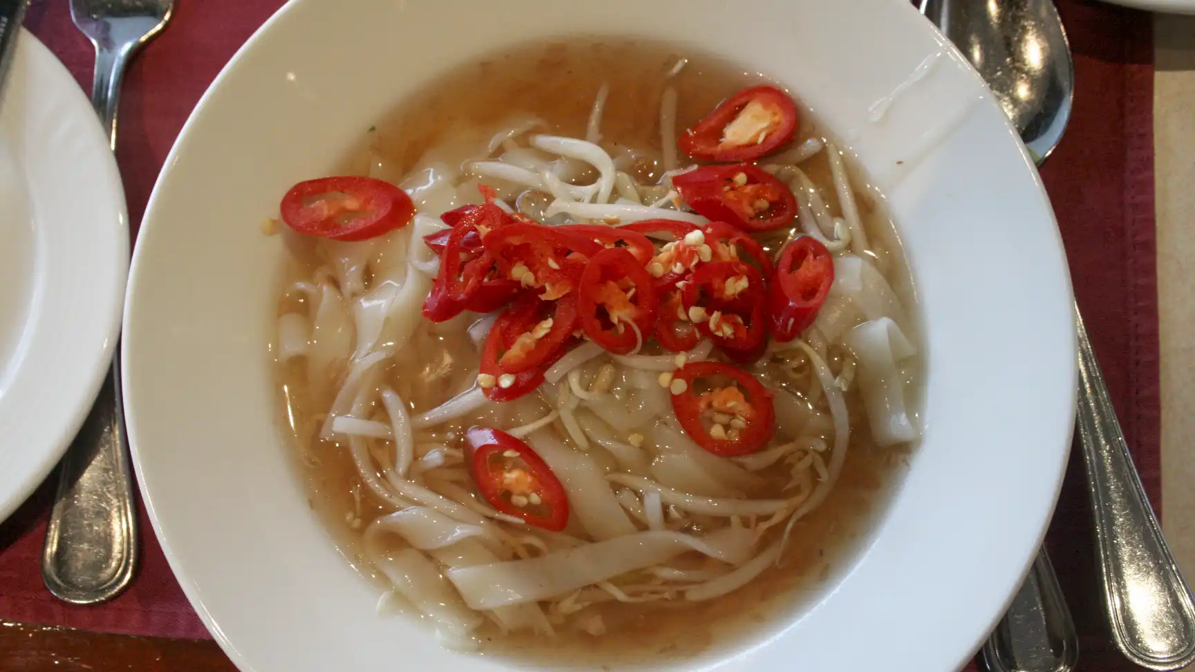 Rice Noodle Soup With Chillies